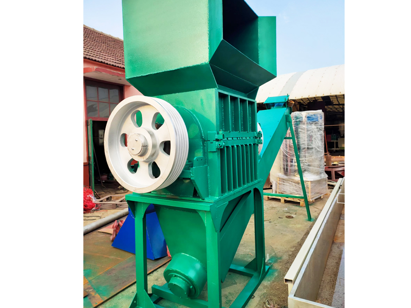 800型帶螺旋洗料提料式破碎機